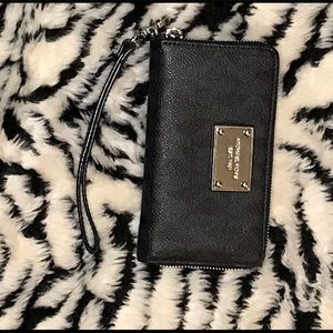 Michael Kors tech wristlet
